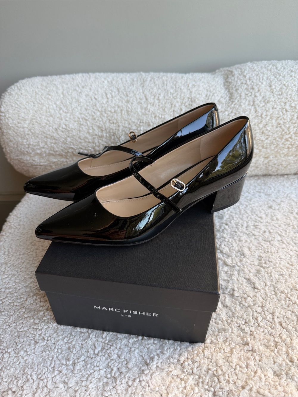 NWT in box Marc Fisher Black Patent Mary Jane Block Heels. Sz 8